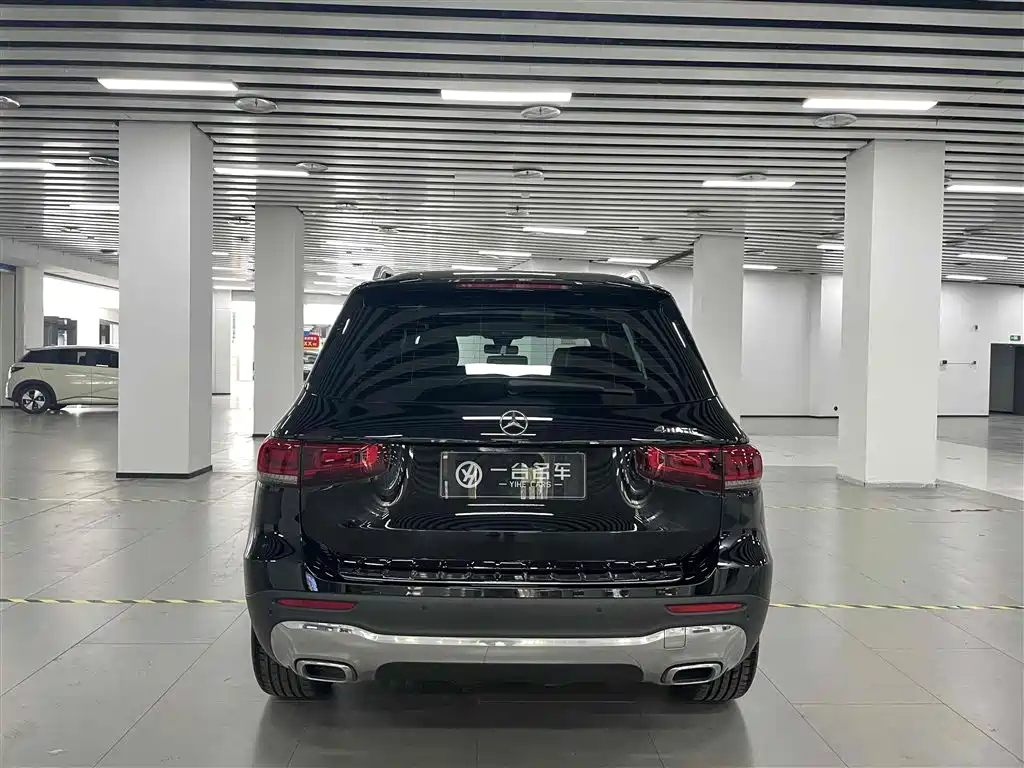 MERCEDES BENZ GLB 2021