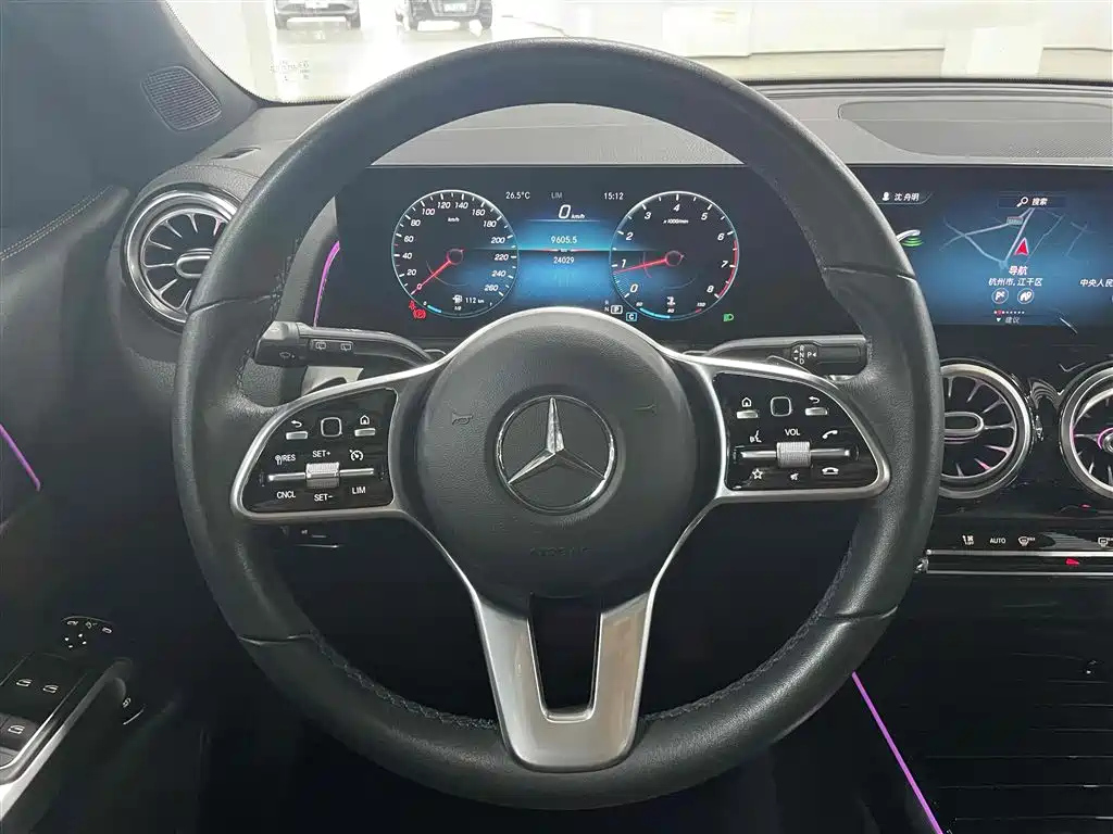MERCEDES BENZ GLB 2021