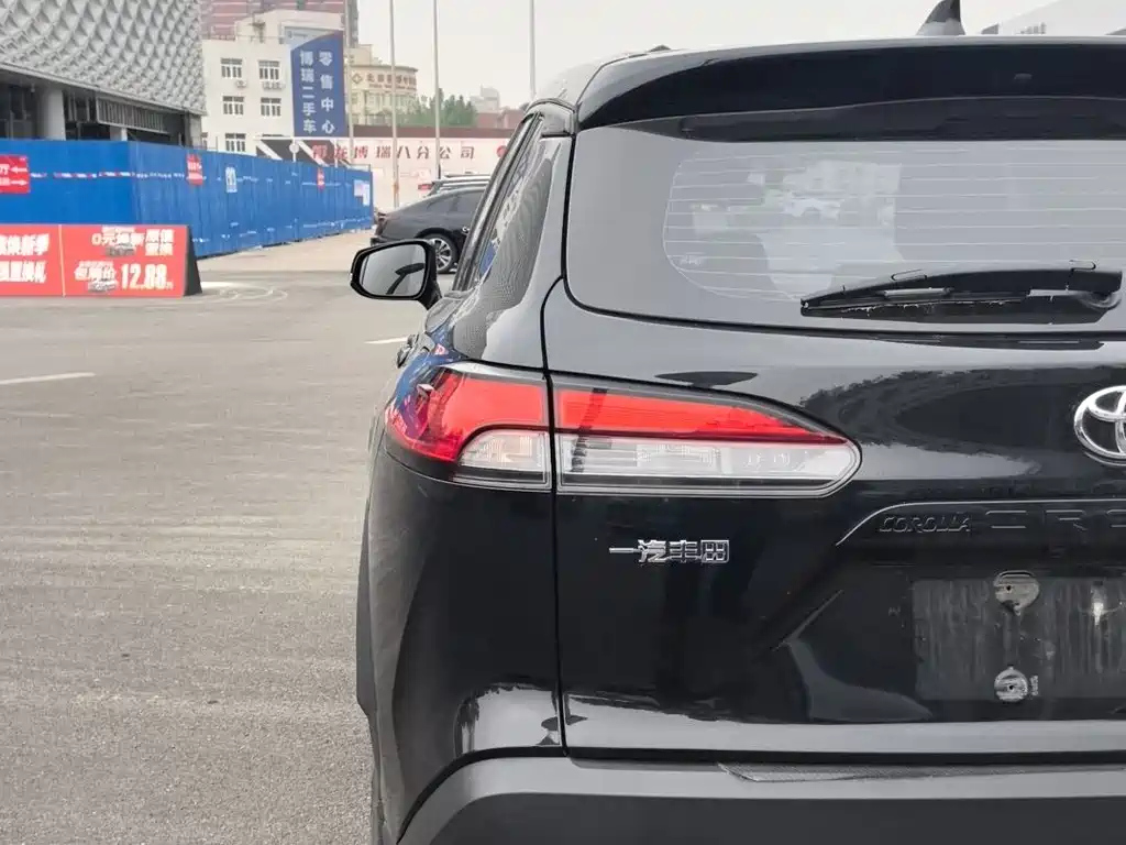 TOYOTA COROLLA CROSS 2023