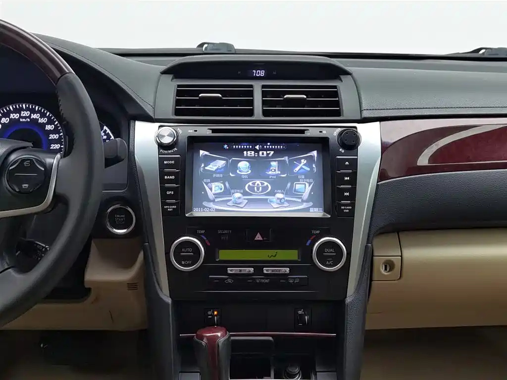 TOYOTA CAMRY 2013