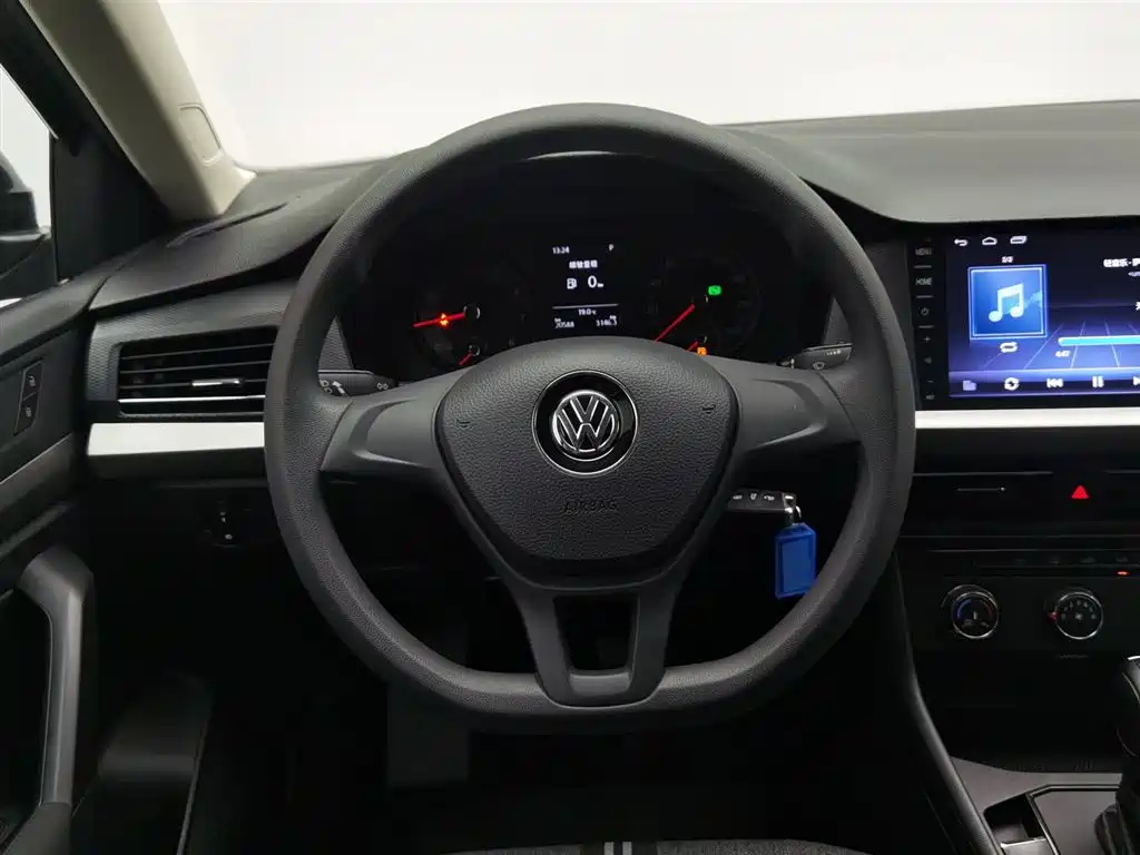VOLKSWAGEN LAVIDA 2019