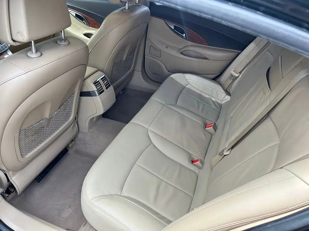 BUICK LACROSSE 2012