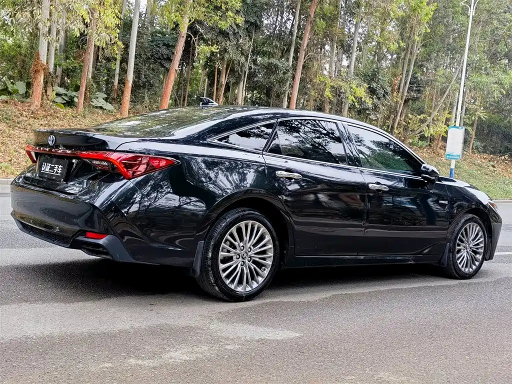 TOYOTA AVALON 2021