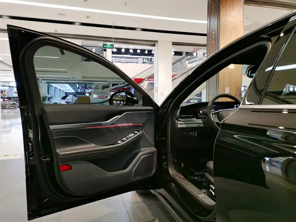 LINCOLN Z 2023