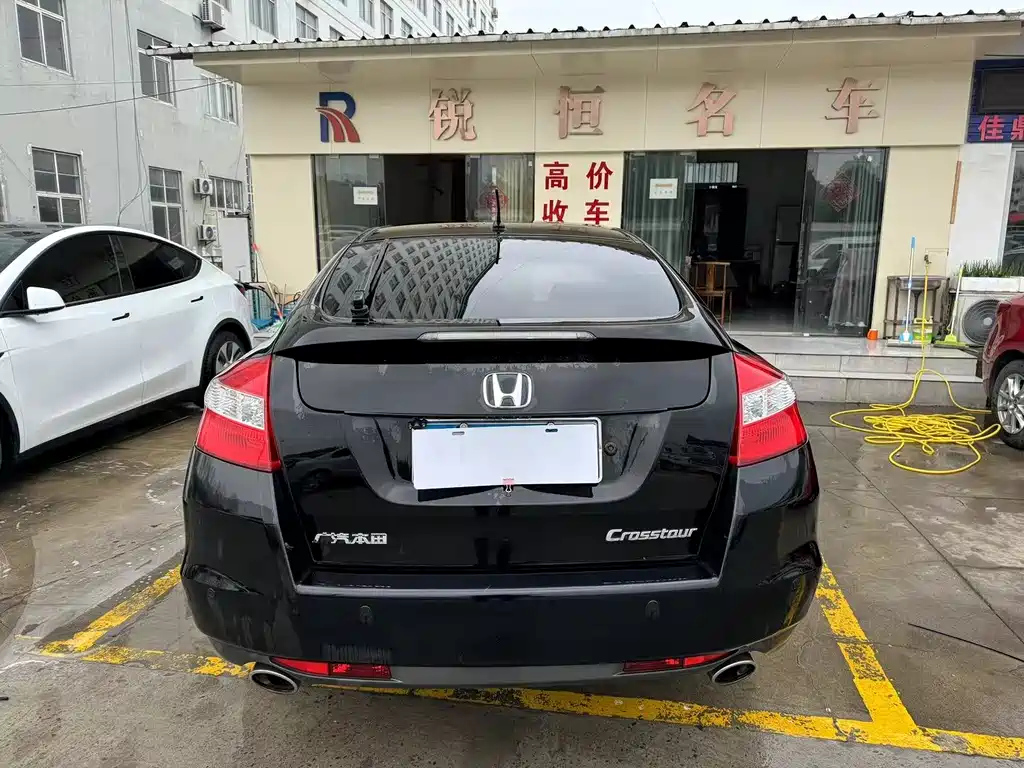 HONDA CROSSTOUR 2014