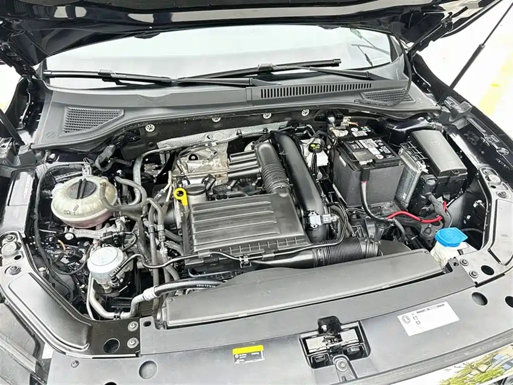 VOLKSWAGEN PASSAT 2020