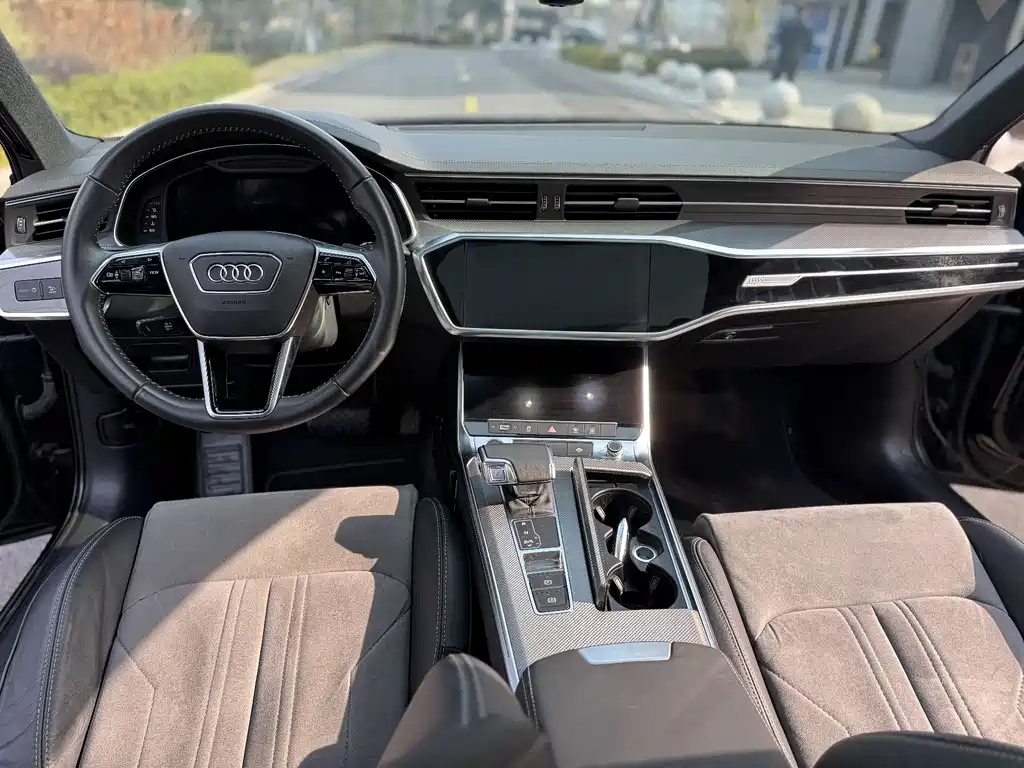 AUDI A6L 2021