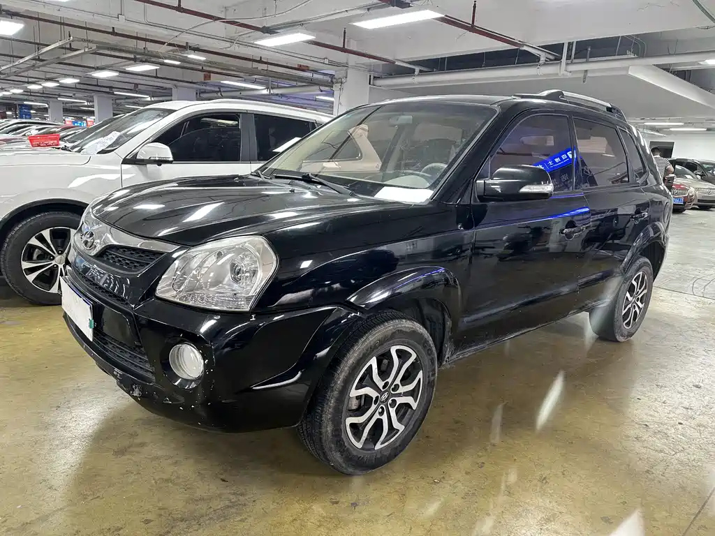 HYUNDAI TUCSON 2015