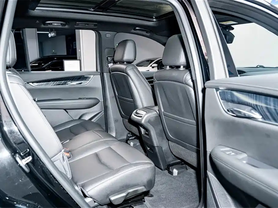 CADILLAC XT6 2022