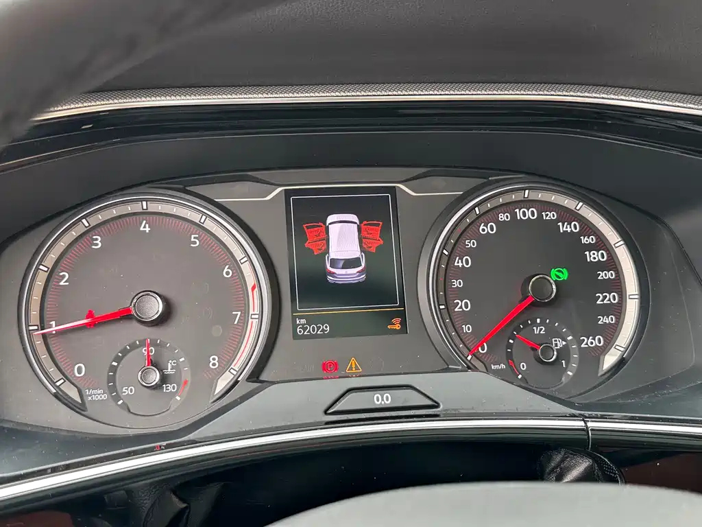 VOLKSWAGEN TAYRON 2020