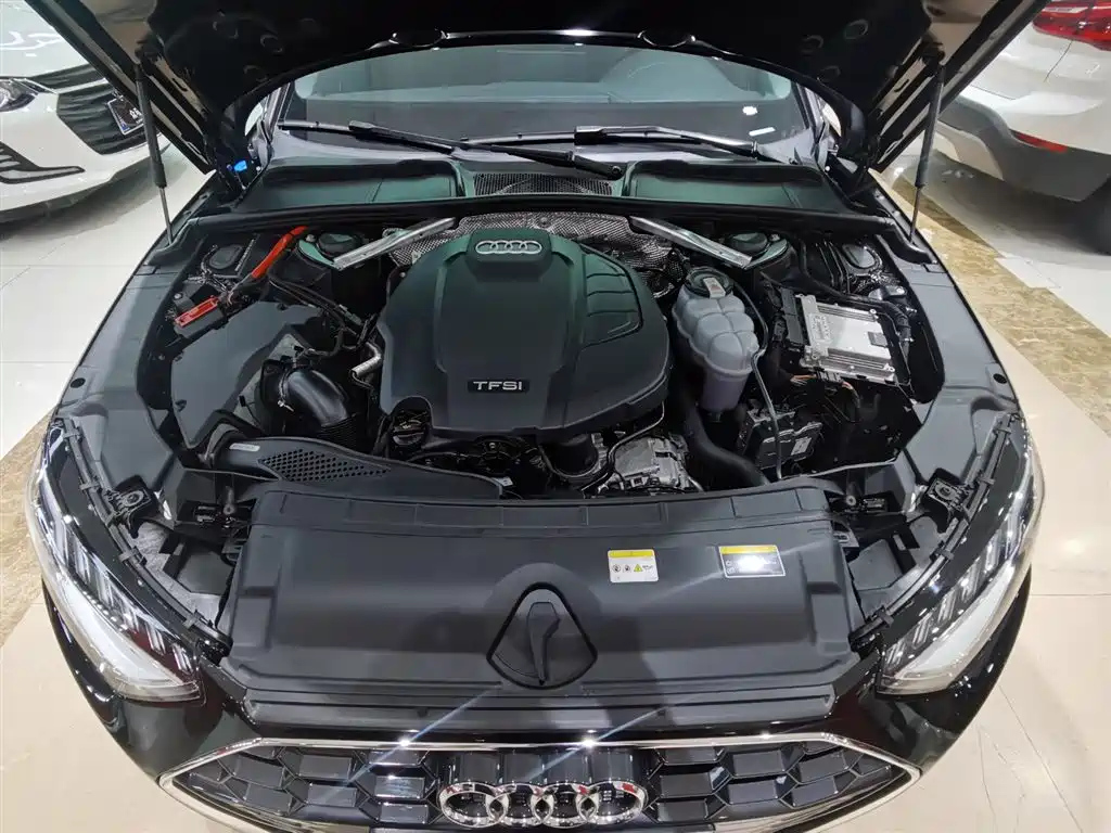 AUDI A4L 2022