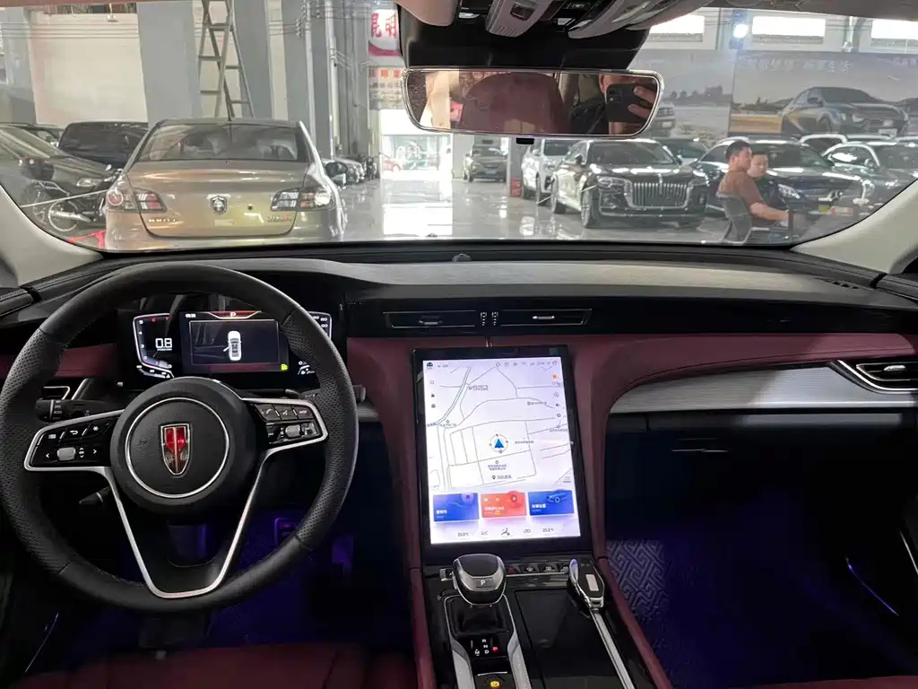 HONGQI HS5 2023