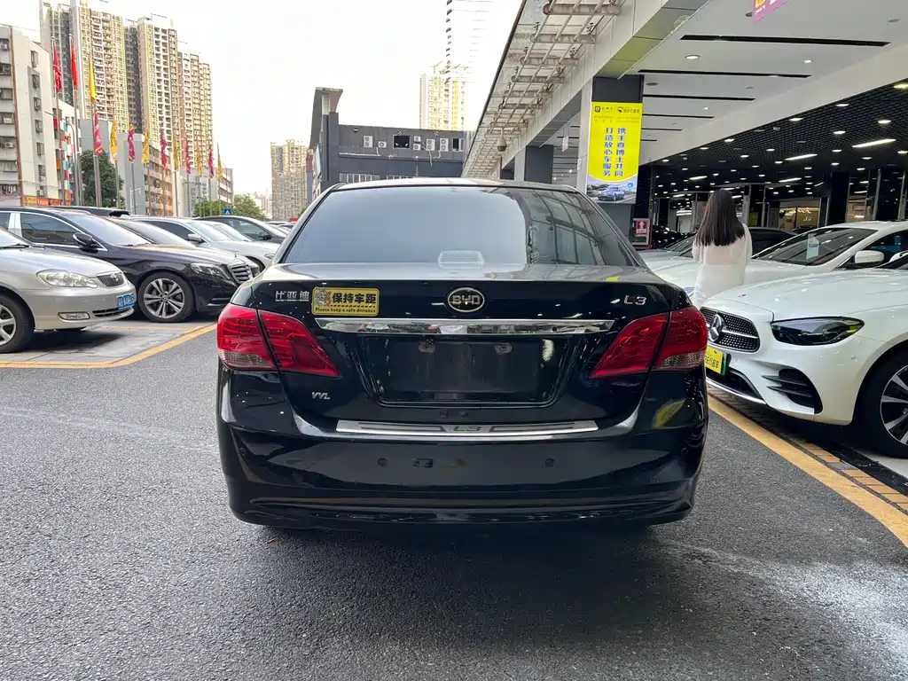 BYD L3 2013