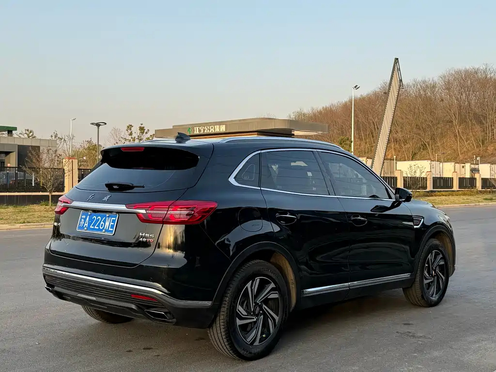 HONGQI HS5 2023