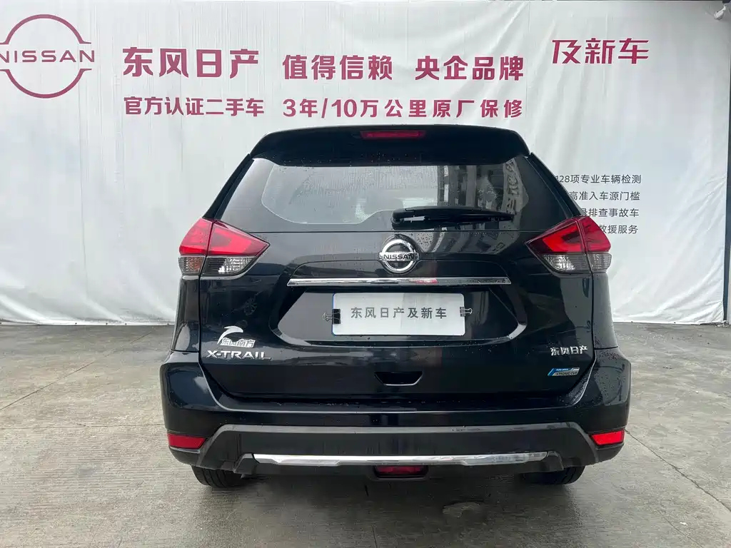 NISSAN X-TRAIL 2018