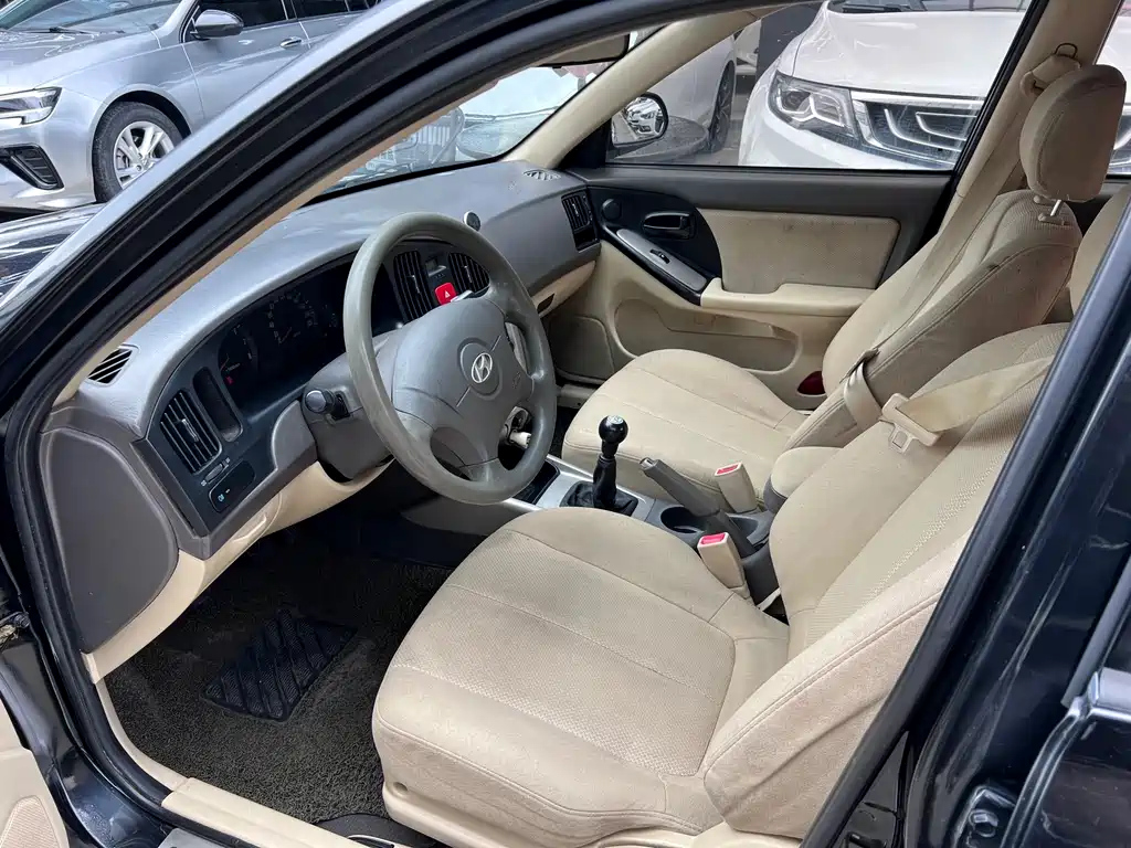 HYUNDAI ELANTRA 2010