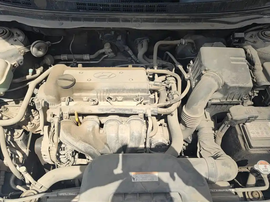 HYUNDAI CELESTA 2014