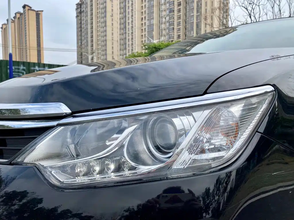 TOYOTA CAMRY 2016