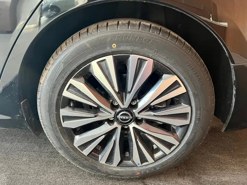 NISSAN TEANA 2023