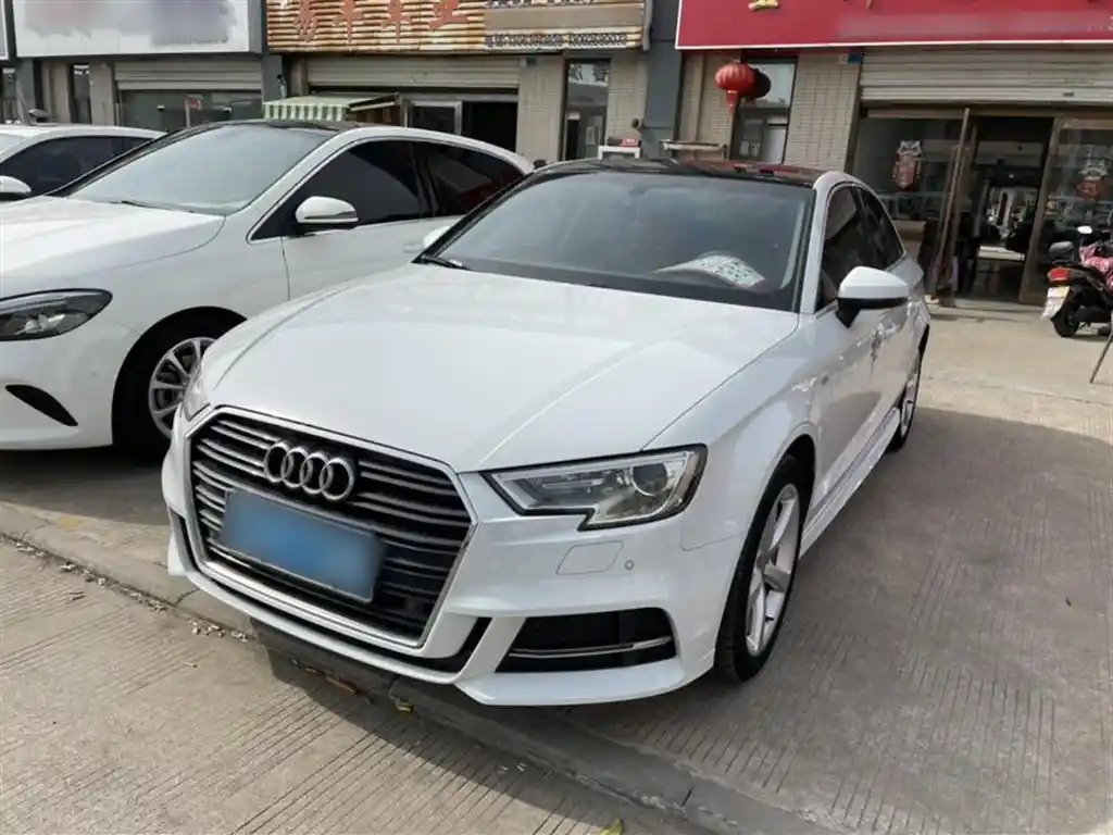 AUDI A3 2018