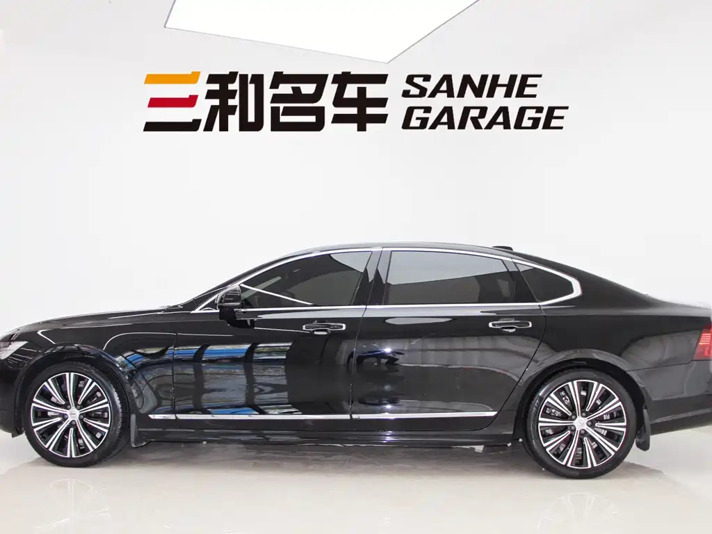 VOLVO S90 2021