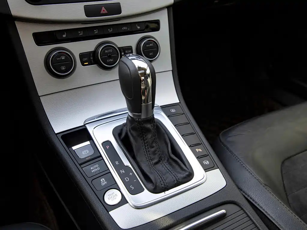 VOLKSWAGEN MAGOTAN 2014