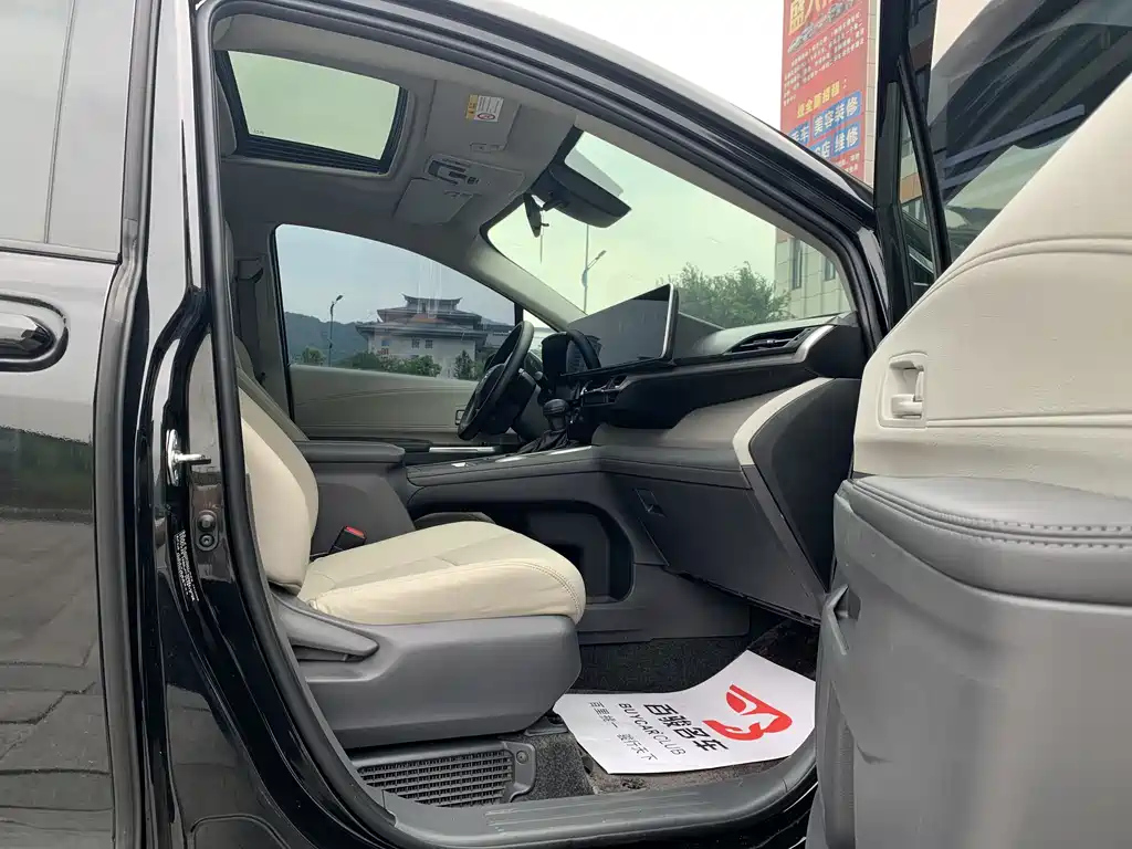 TOYOTA SIENNA SIENNA 2023