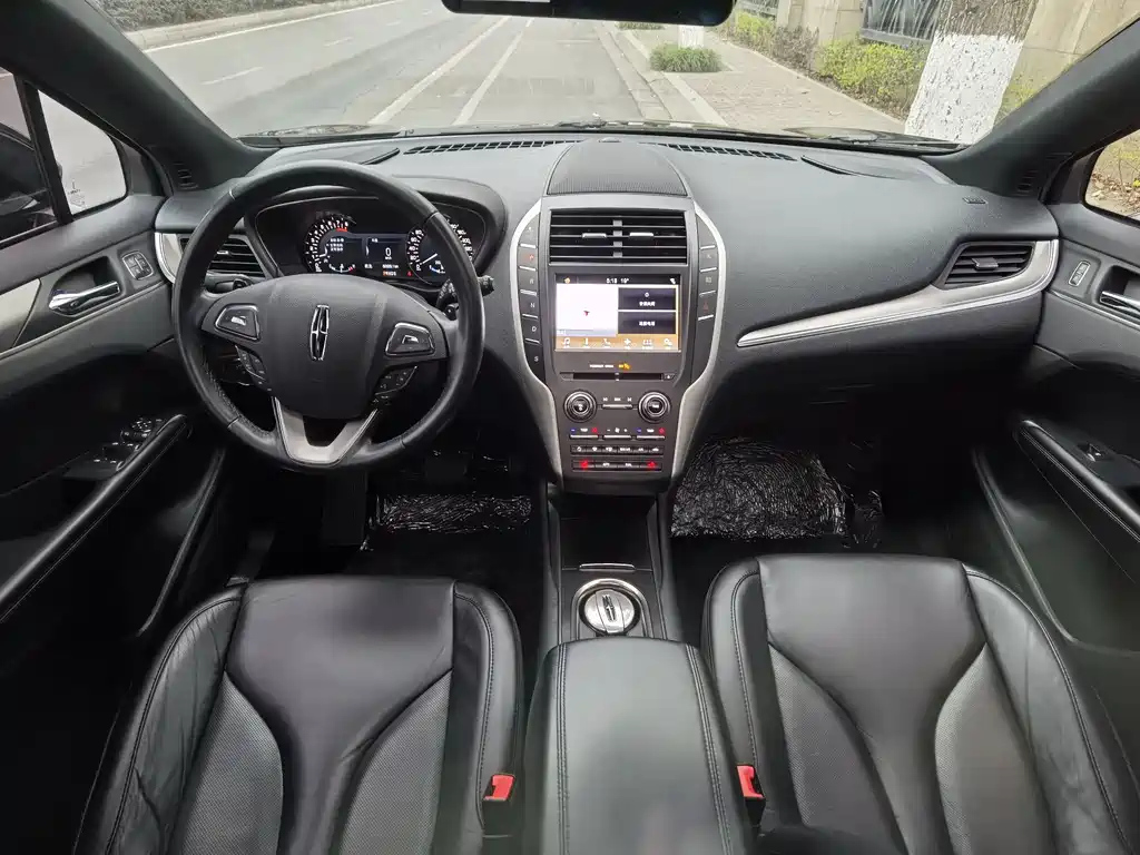 LINCOLN MKC 2018