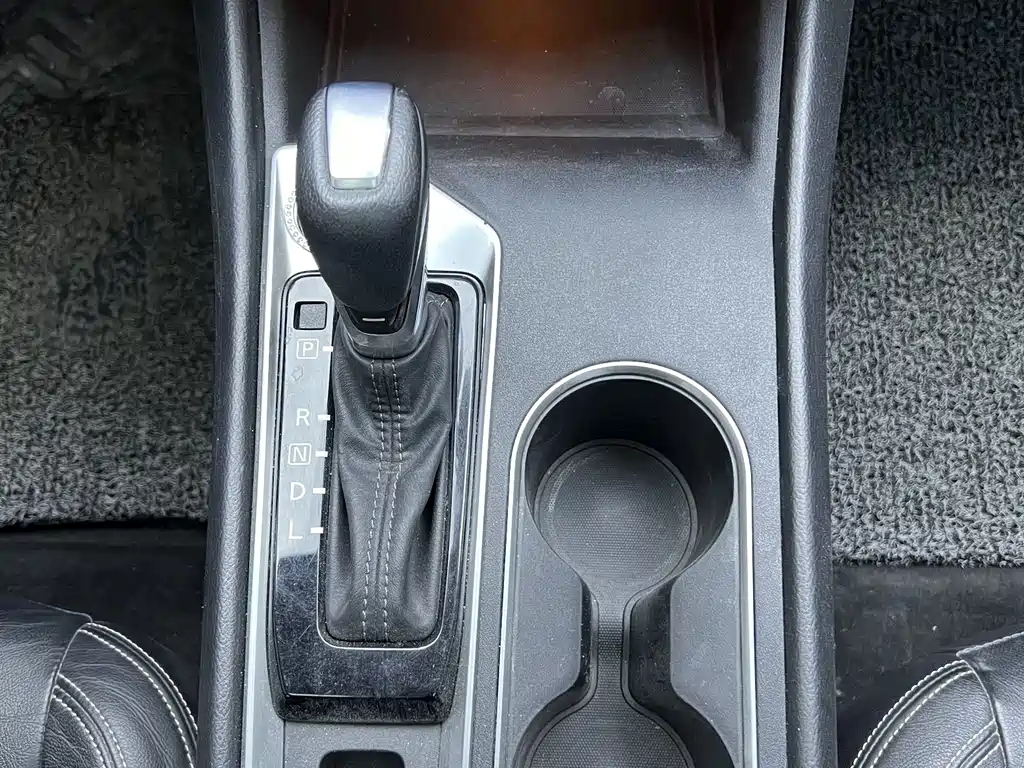 NISSAN TEANA 2020
