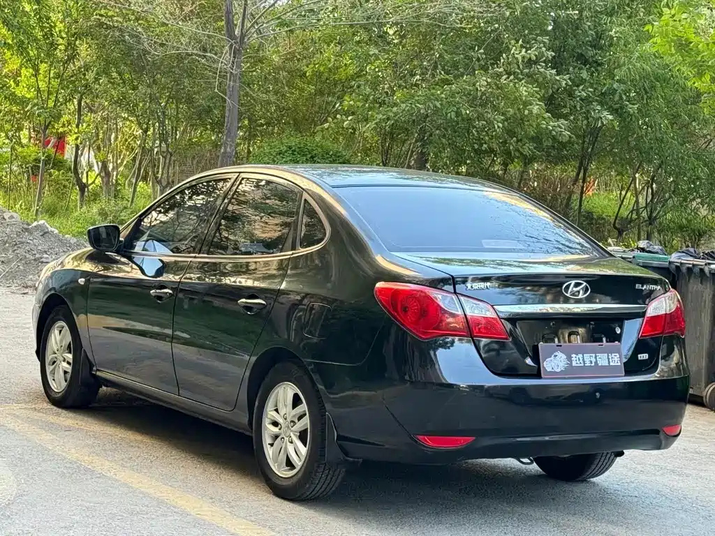HYUNDAI CELESTA 2014