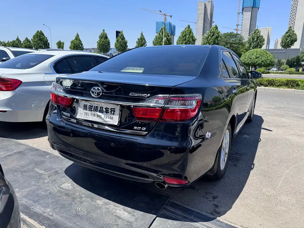 TOYOTA CAMRY 2015