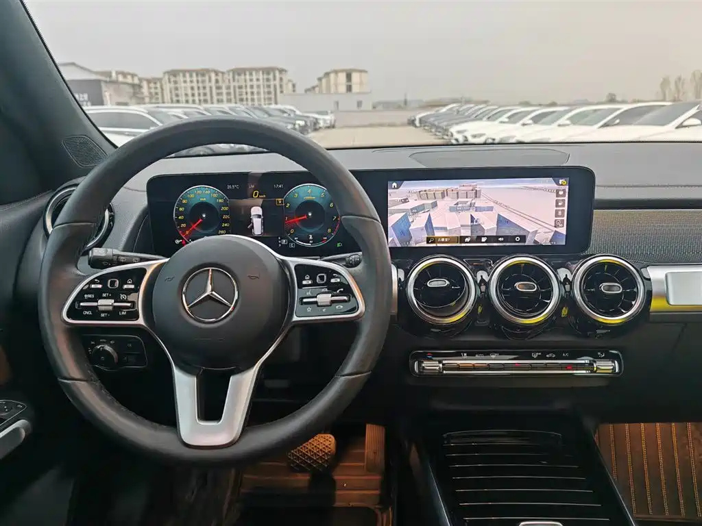 MERCEDES BENZ GLB 2022