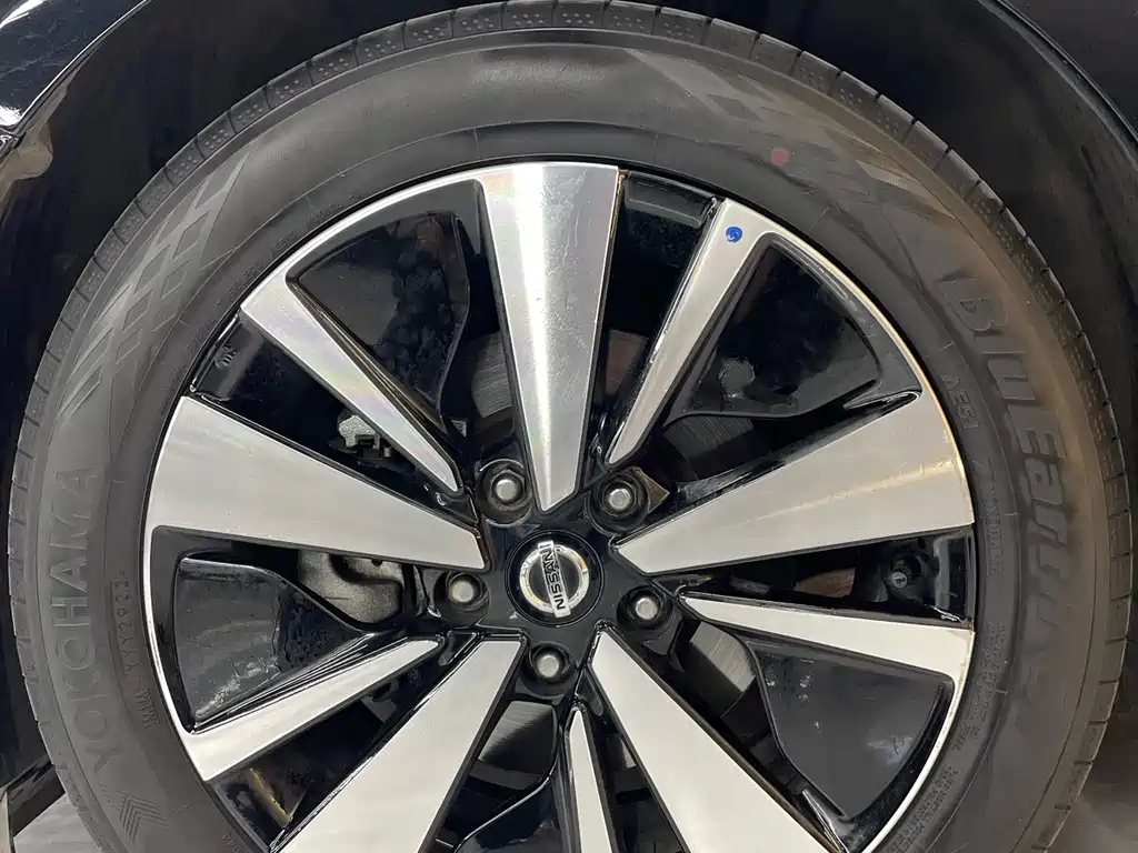 NISSAN TEANA 2022