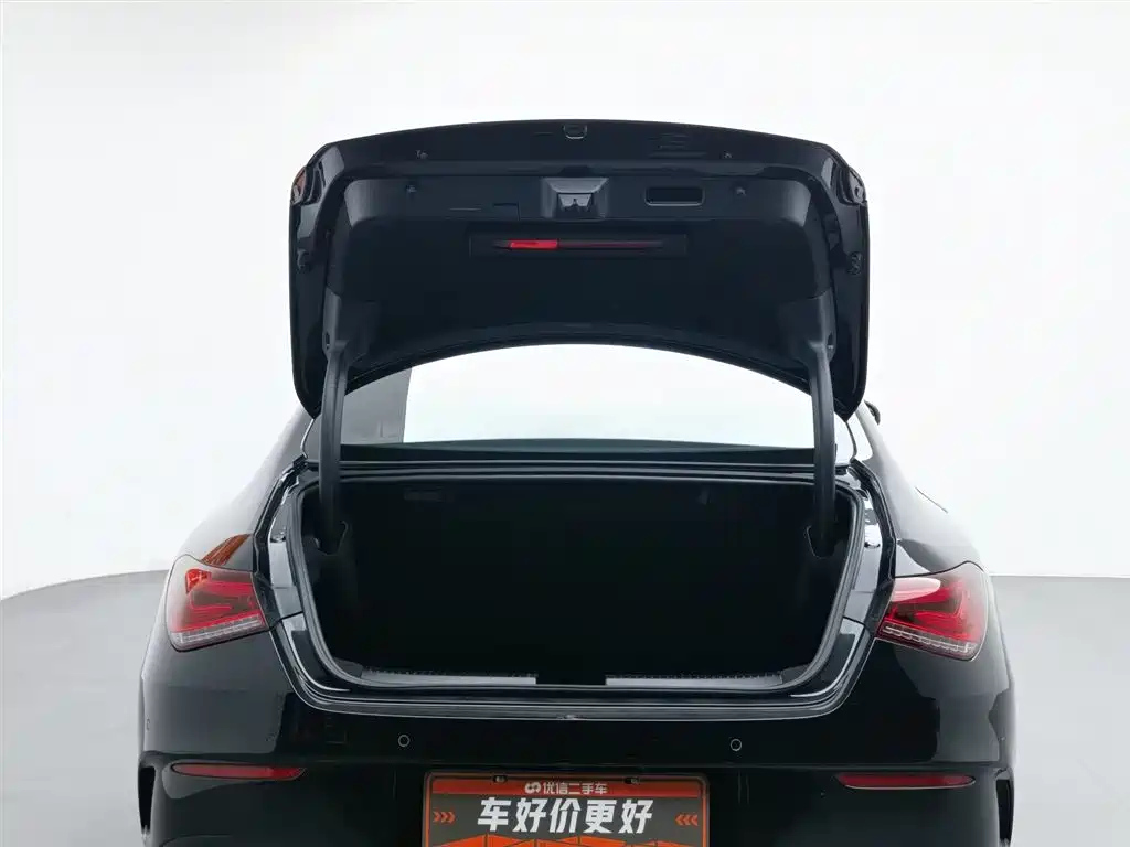 MERCEDES BENZ CLA 2022