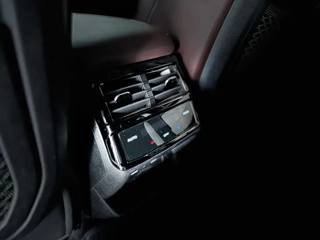 GEELY AUTO MONJARO 2021