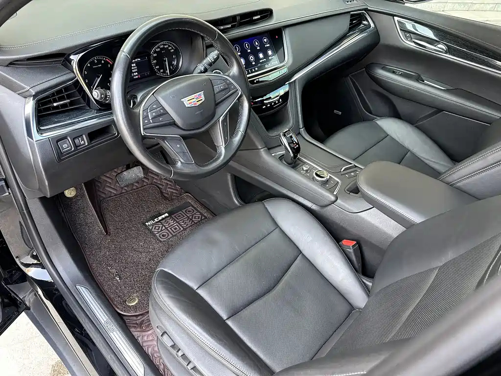 CADILLAC XT5 2020