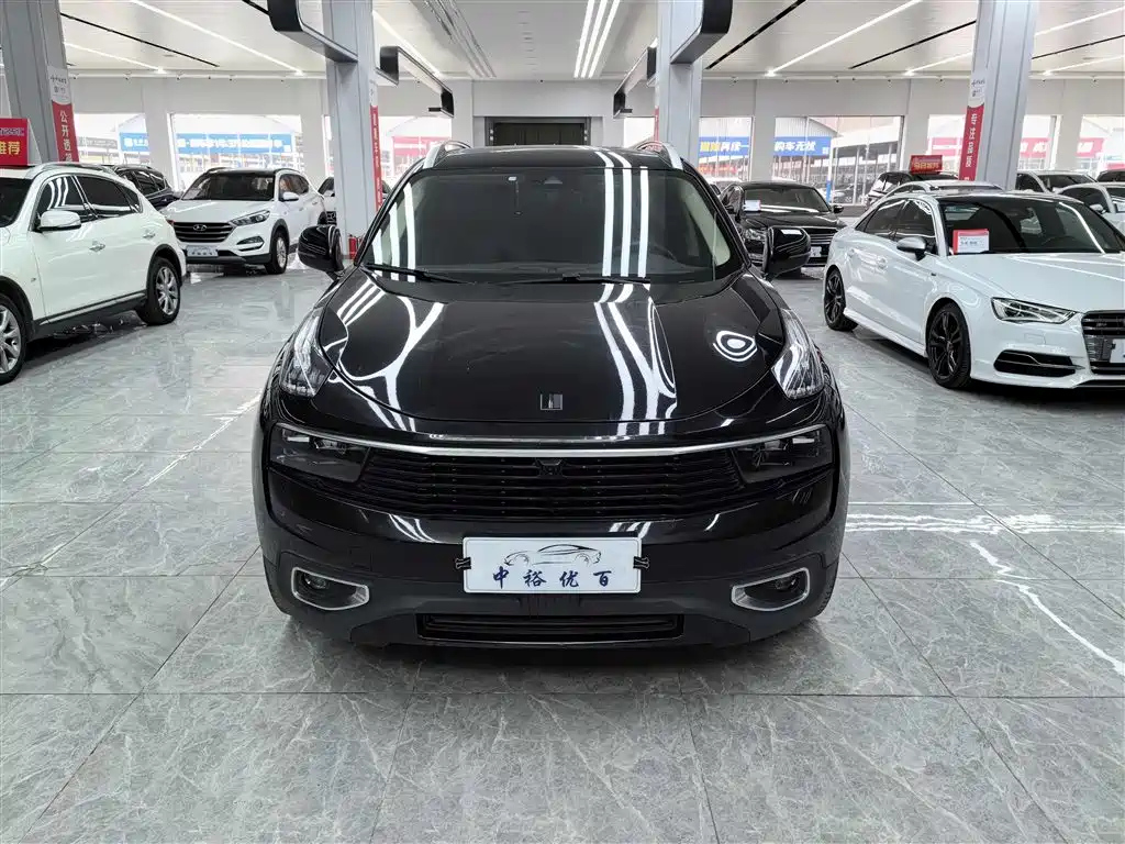LYNK&CO 01 2019