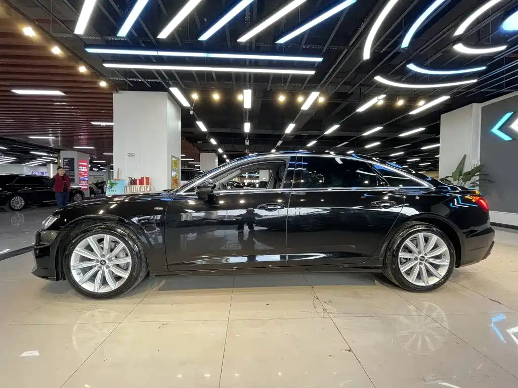 AUDI A6L 2023