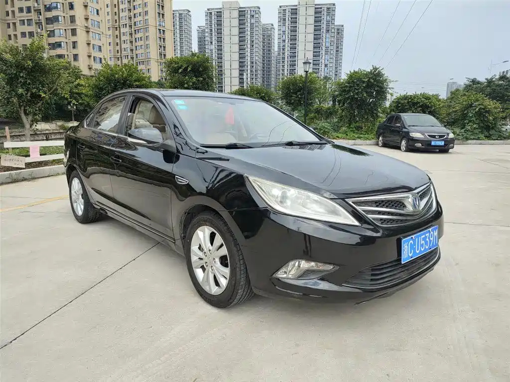 CHANGAN EADO 2014