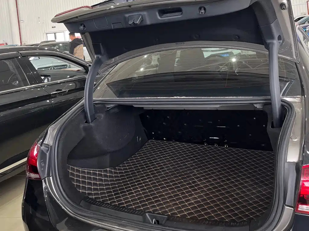 MERCEDES BENZ A-CLASS 2022