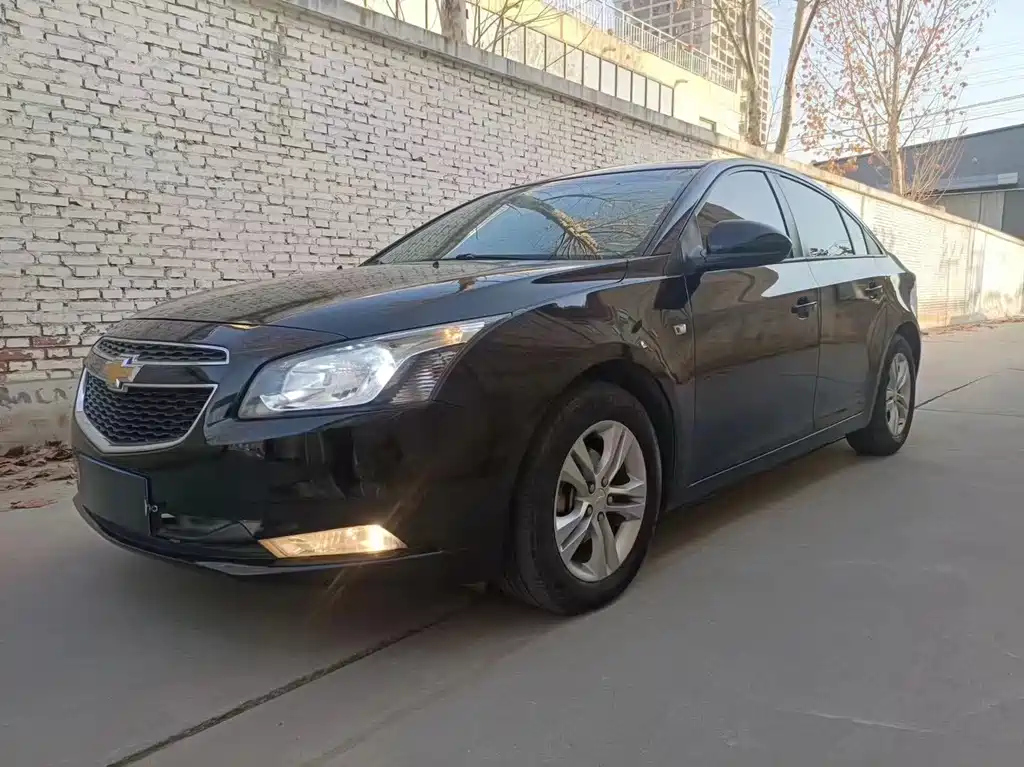 CHEVROLET CRUZE 2015