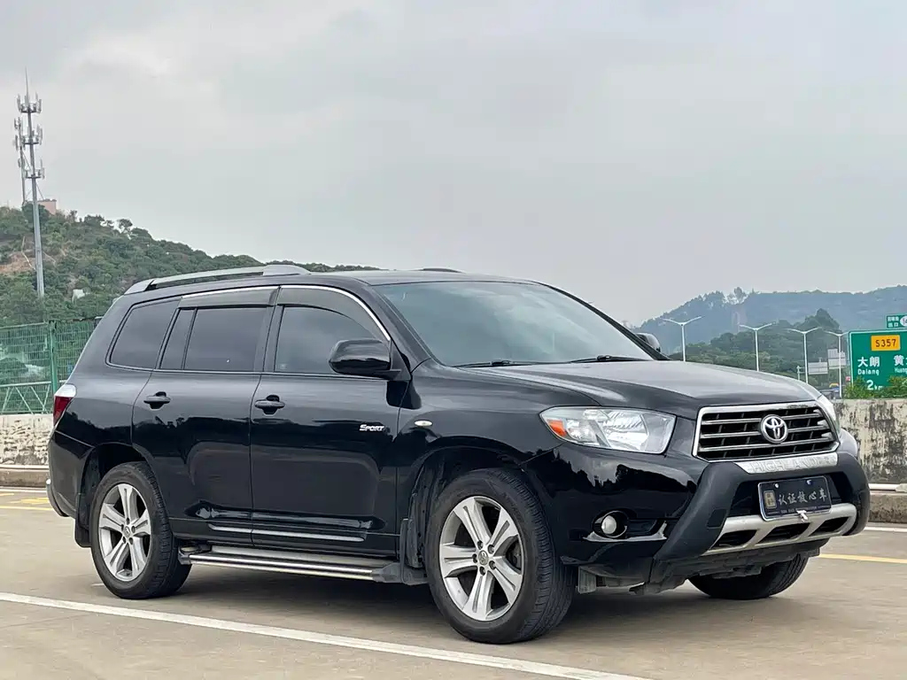 TOYOTA HIGHLANDER 2010