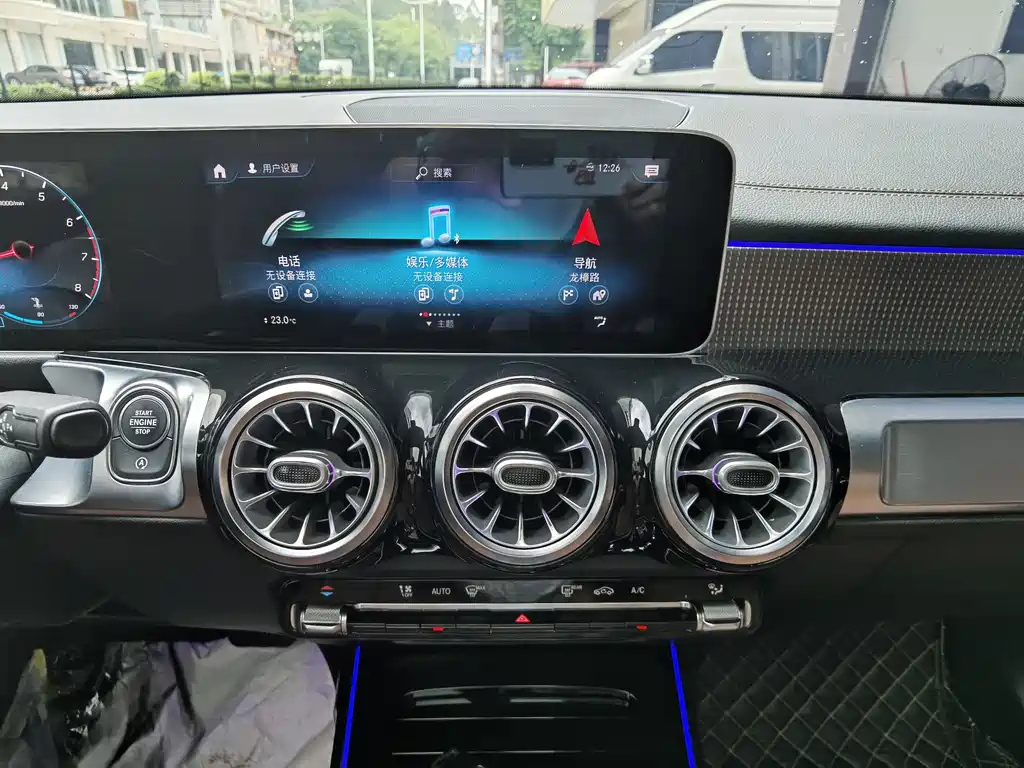 MERCEDES BENZ GLB 2020