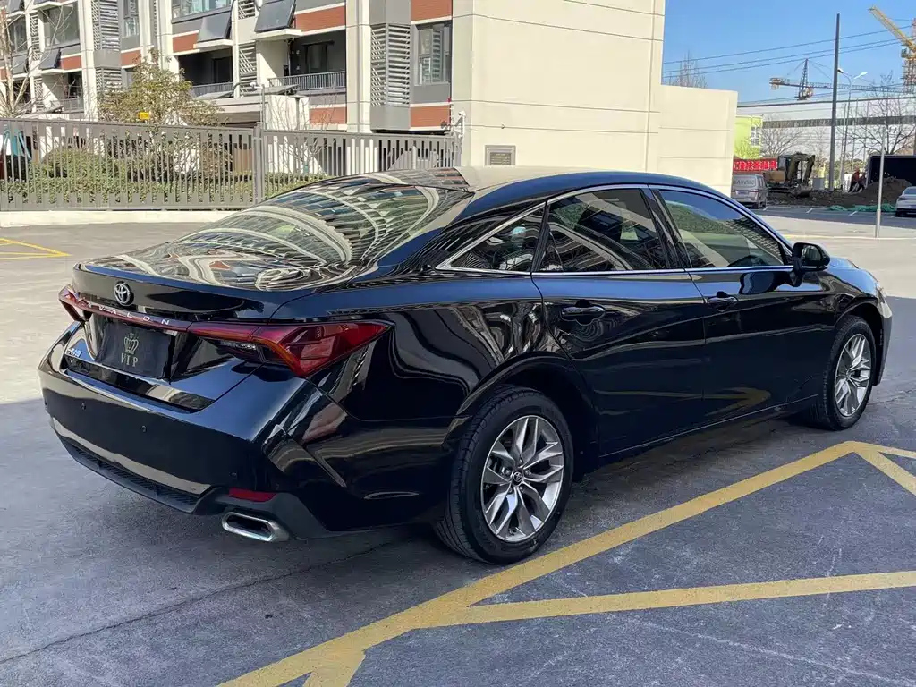 TOYOTA AVALON 2020