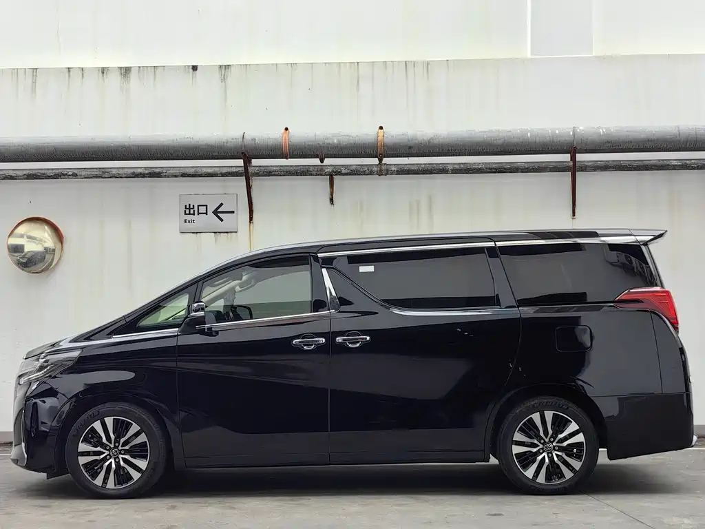 TOYOTA ALPHARD 2019