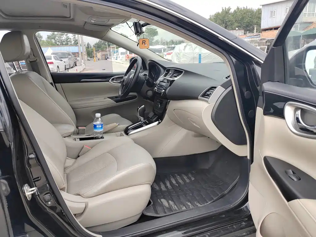NISSAN SYLPHY 2018