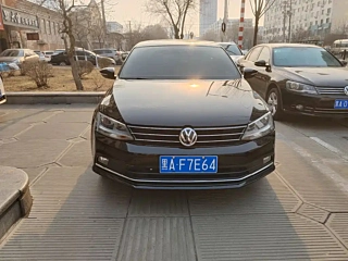 VOLKSWAGEN SAGITAR 2017
