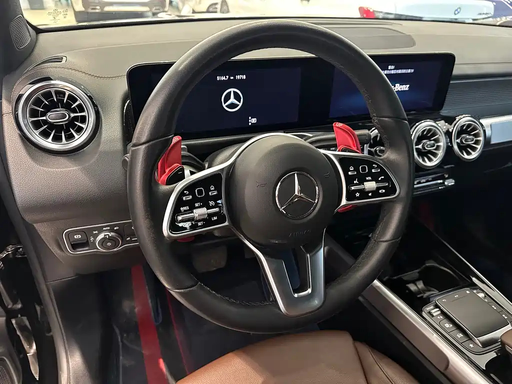 MERCEDES BENZ GLB 2022