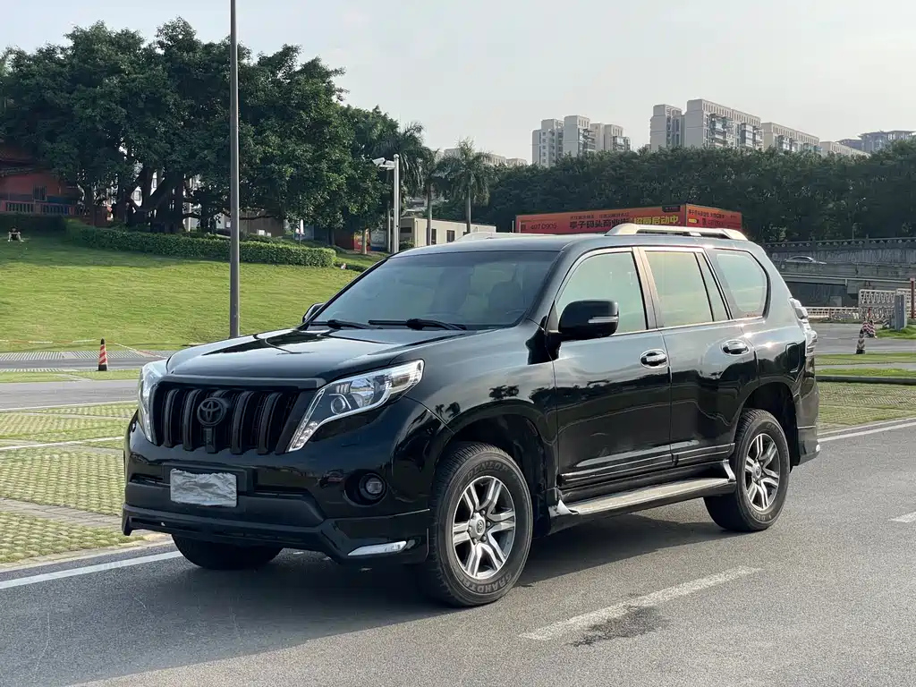 TOYOTA PRADO IMPORT 2010
