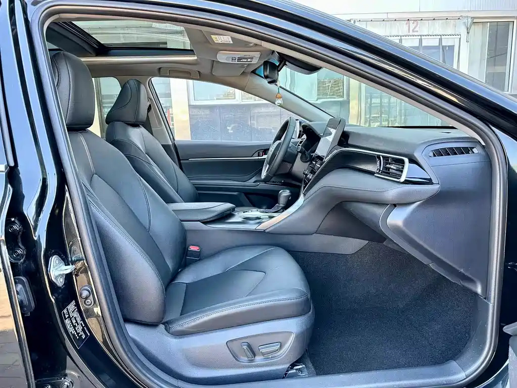 TOYOTA CAMRY 2022